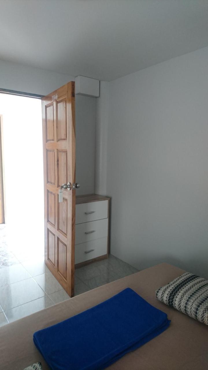 Easy Rooms And Minimart Ko Lanta Eksteriør bilde