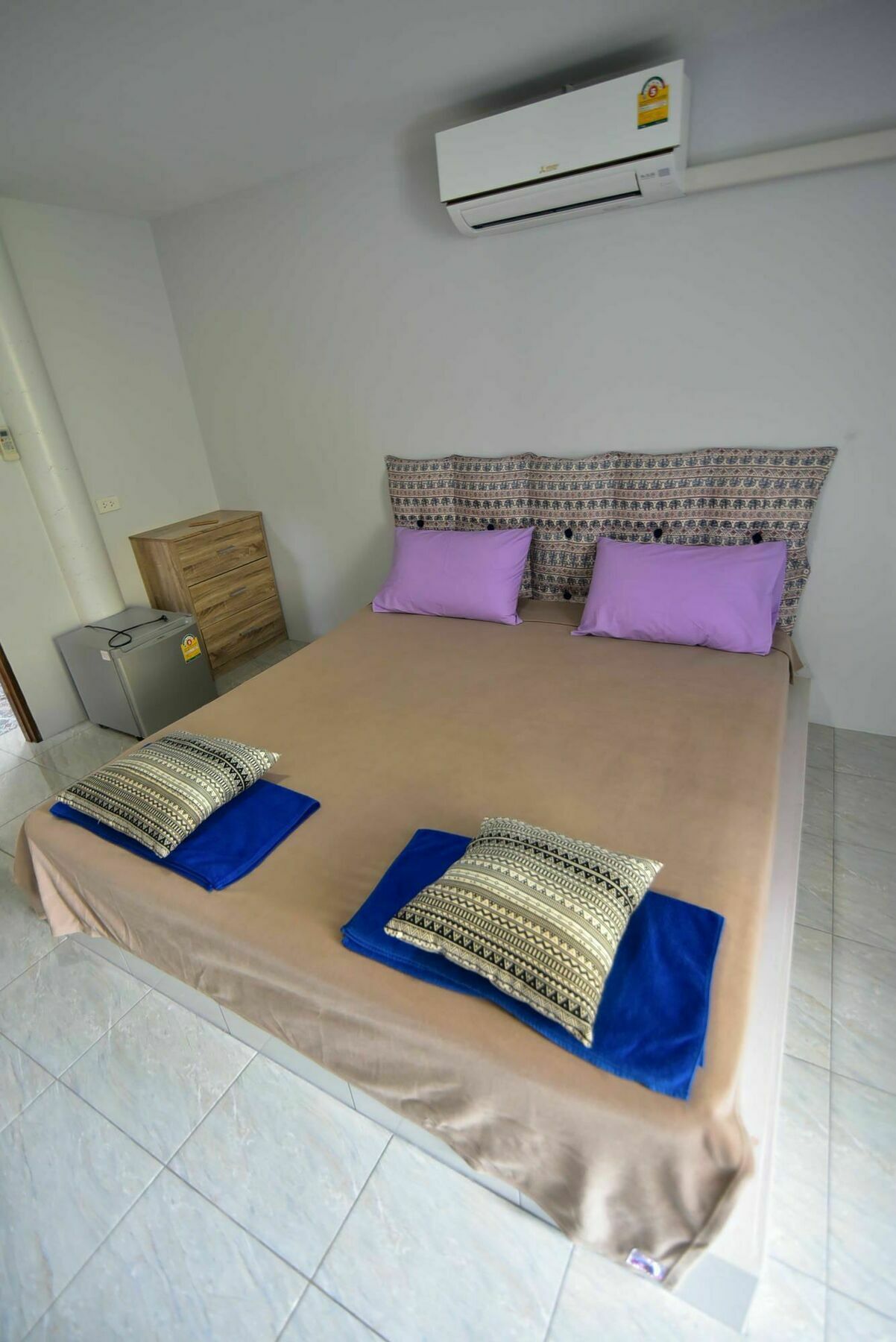 Easy Rooms And Minimart Ko Lanta Eksteriør bilde